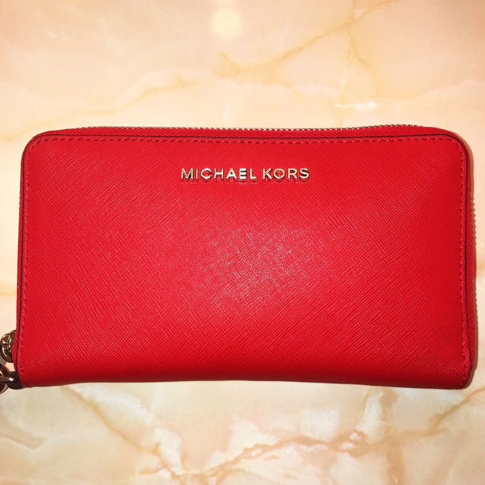 Michael Kors Bright Red Jet Set Wristlet Wallet